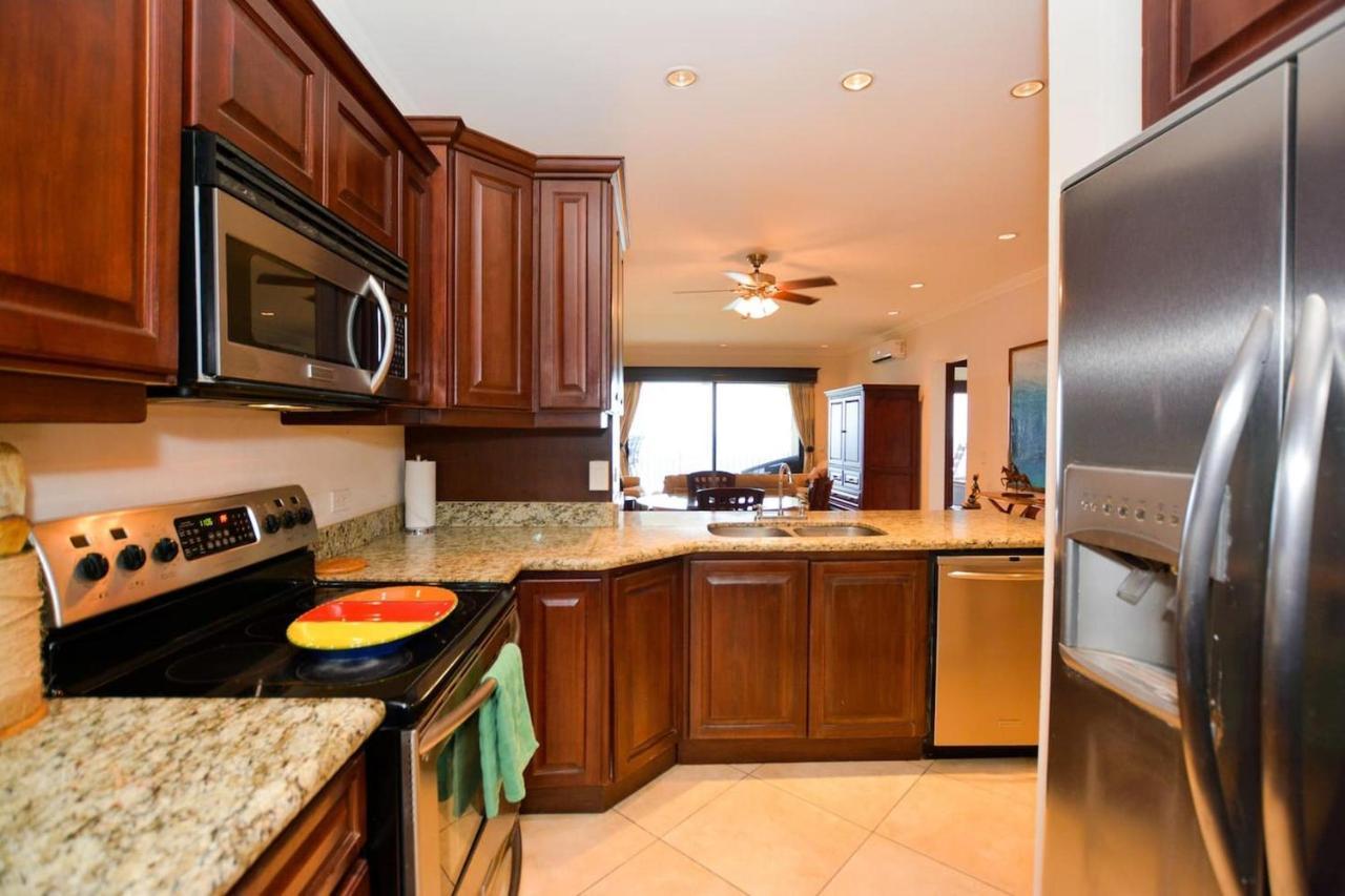 Exquisitely Decorated 5Th-Floor Aerie With Views Of Two Bays In Flamingo Villa Playa Flamingo Eksteriør billede