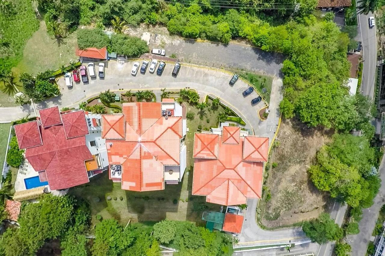 Exquisitely Decorated 5Th-Floor Aerie With Views Of Two Bays In Flamingo Villa Playa Flamingo Eksteriør billede